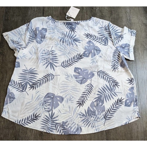NWT Lauren Conrad Palm Leaf Short Sleeve Blouse Size XL  Women's White - Picture 2 of 8